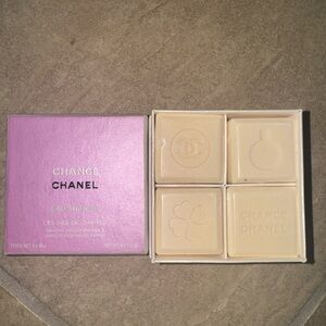 CHANEL Chance Eau Tendre Soap Set - Cream and Purple
